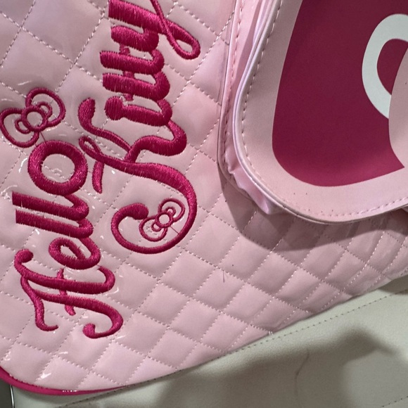 Hello Kitty Pink Pink Pink Travel Duffel Airline Tote Zipper Bag - Picture 4 of 9